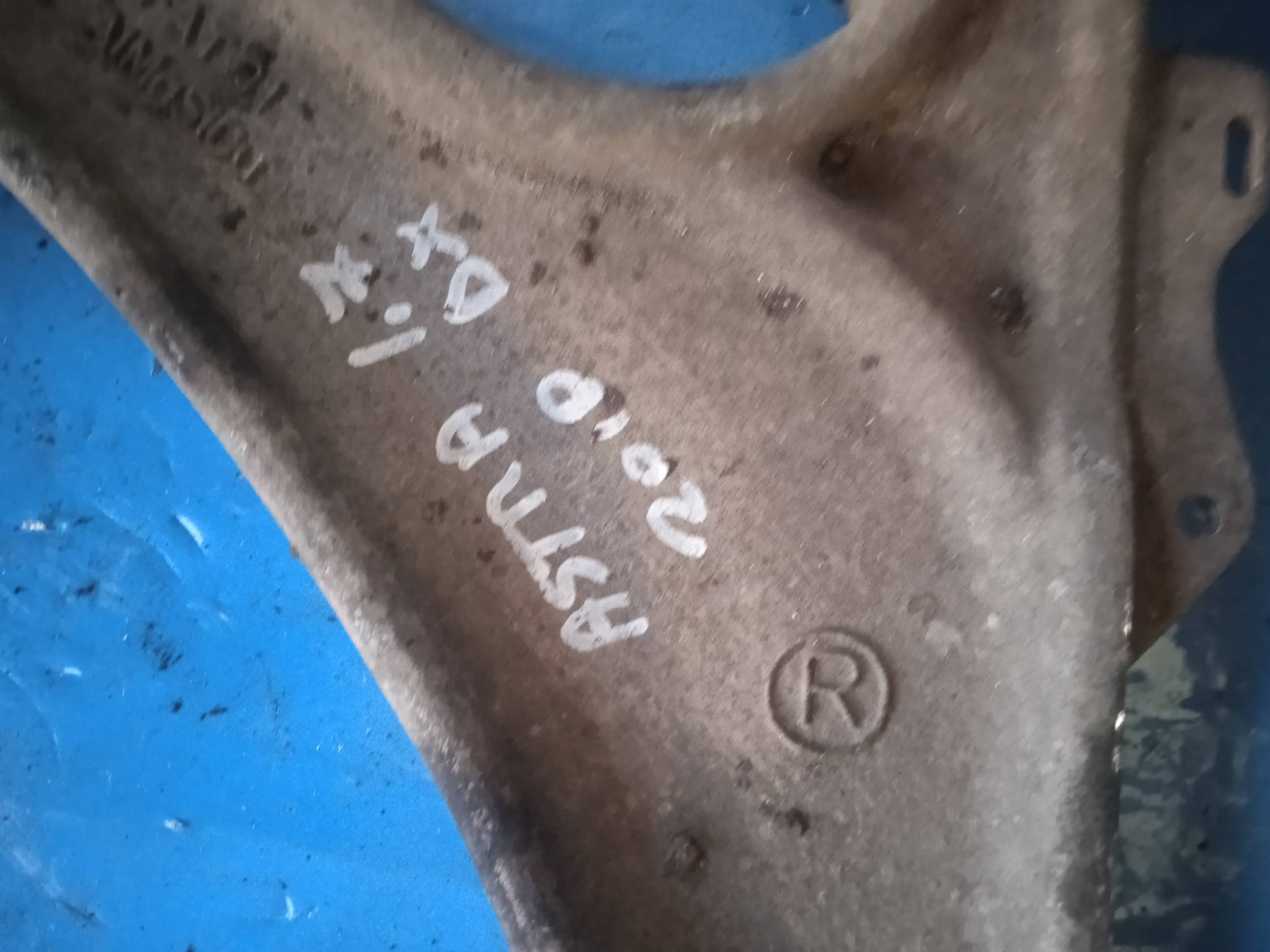 Braccio oscillante sosp. ant. dx.